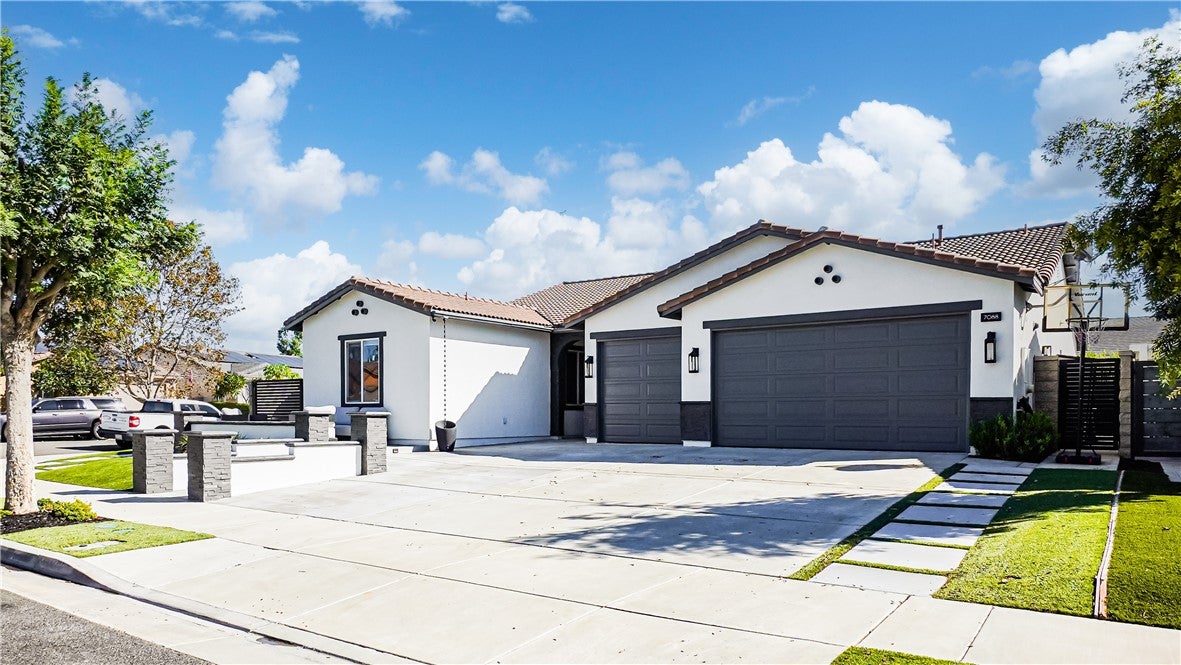 7088 Stockton