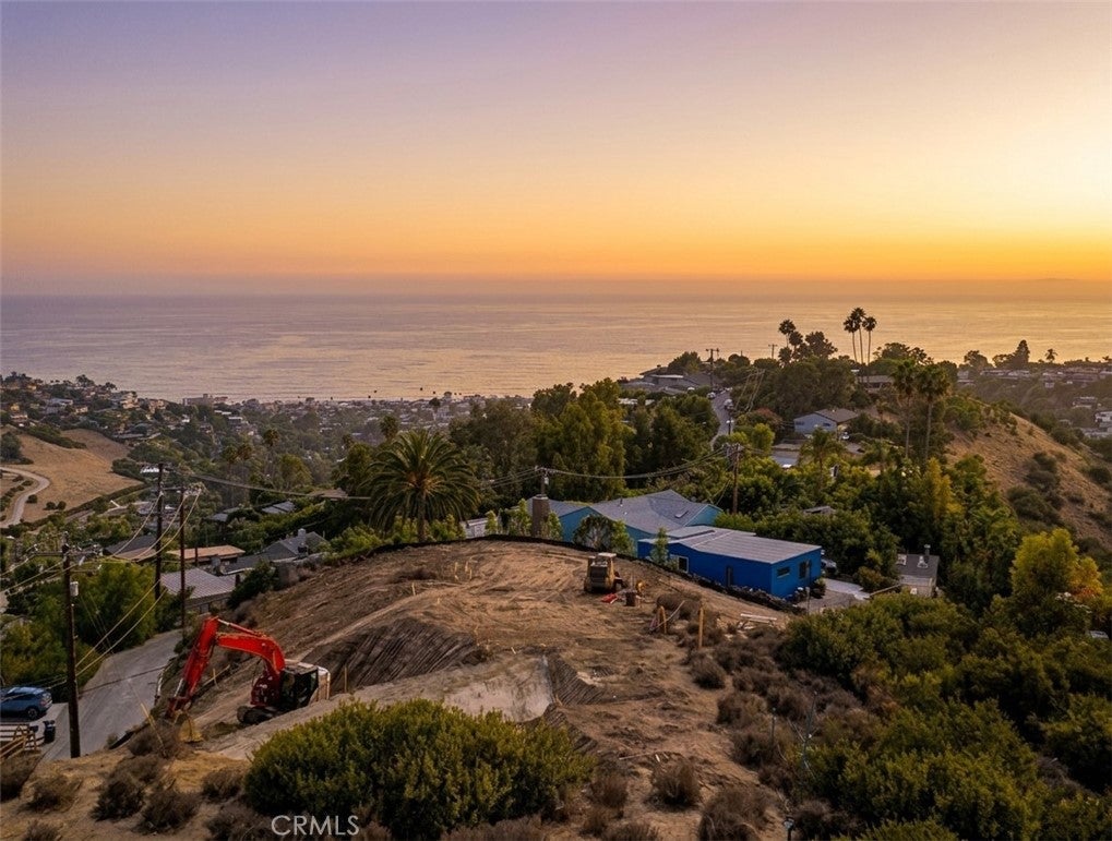 1560 Bluebird Canyon Drive