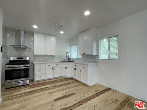 Photo of 4427 Don Tomaso Drive, Los Angeles, CA 90008 (MLS # 26648259)
