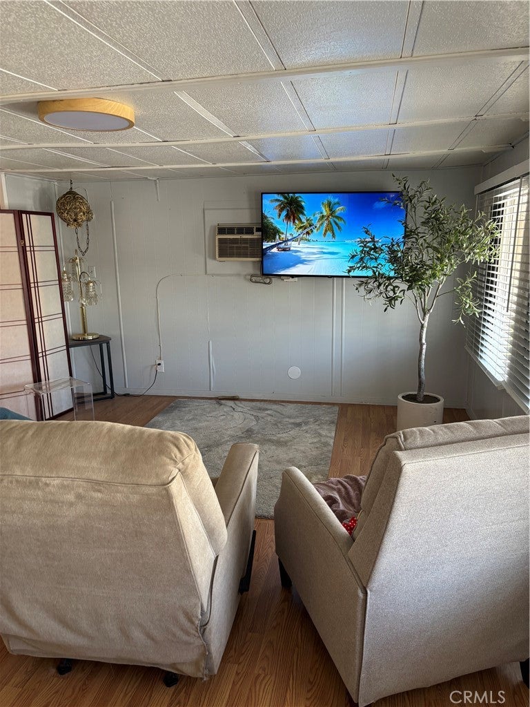 10001 W Frontage Rd 25