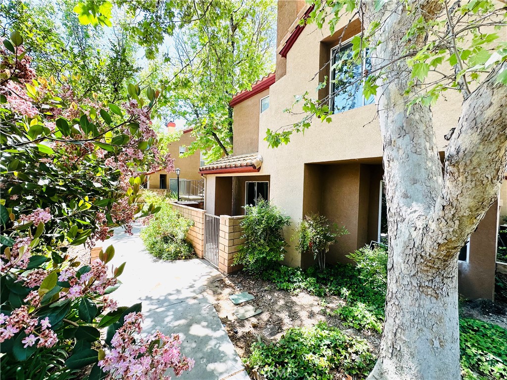 Location, Location, Location! Welcome home in this beautiful highly sought after gated community of the Mtn.View Villas, this 2 bedroom 3 bathroom end unit condo with almost 1,200 Sq.Ft. of living space is ready to enjoy. This unit comes with an attached garage and direct access to your home. Tons of natural light and windows is another plus when having a corner unit. One great feature of this home is the dual master bedrooms, both with their own private bathrooms. Each bedroom upstairs had great size with high ceilings. Come enjoy the spacious living room and fireplace after a long day. You can also relax in your gated front porch area with storage that is great for a garden. Conveniently located next to shopping, restaurants, and AWARD WINNING schools.
