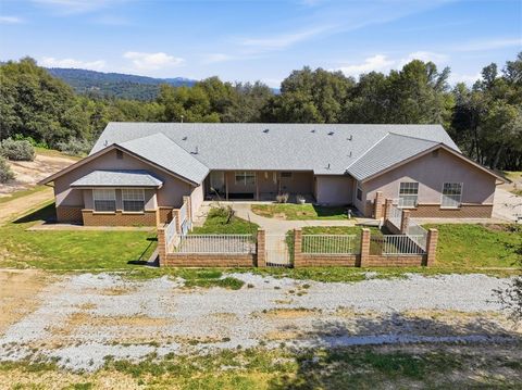Photo of 44908 Highway 49, Ahwahnee, CA 93601 (MLS # FR26058958)