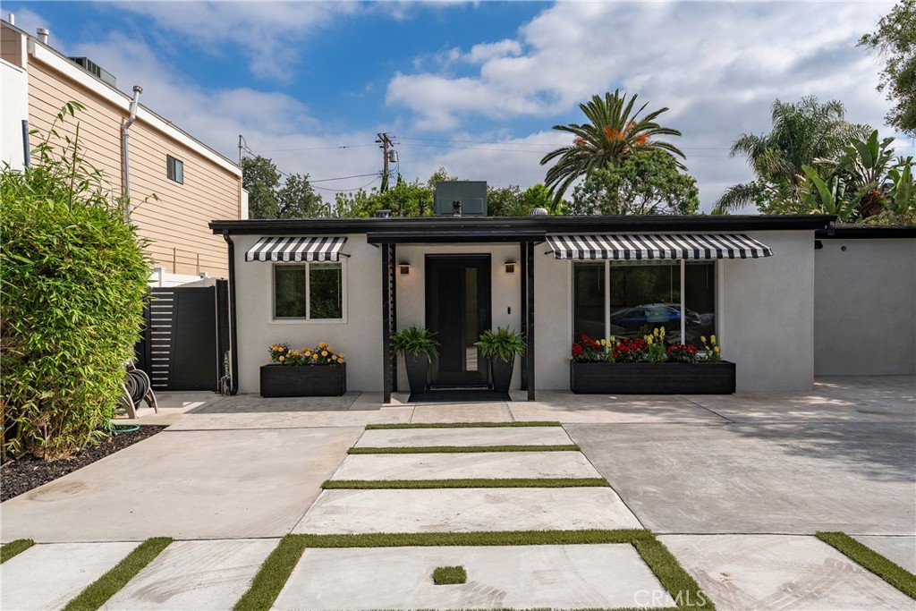 22432 Burbank