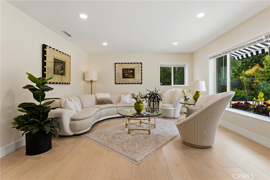 22432 Burbank