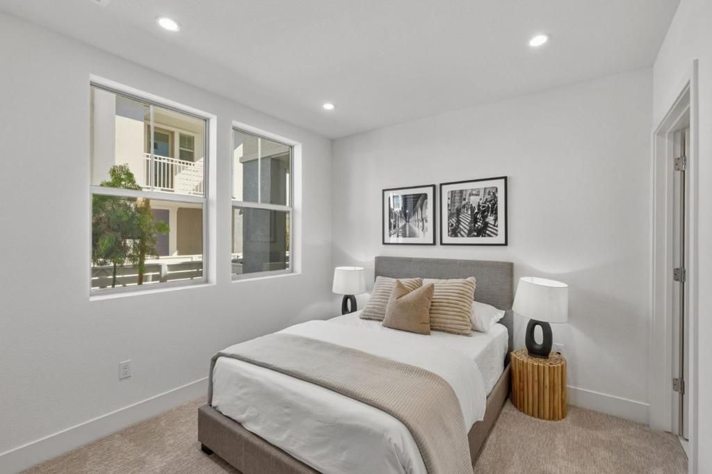 Photo of 214 Oak Circle, Walnut Creek, CA 94597 (MLS # ML82038836)