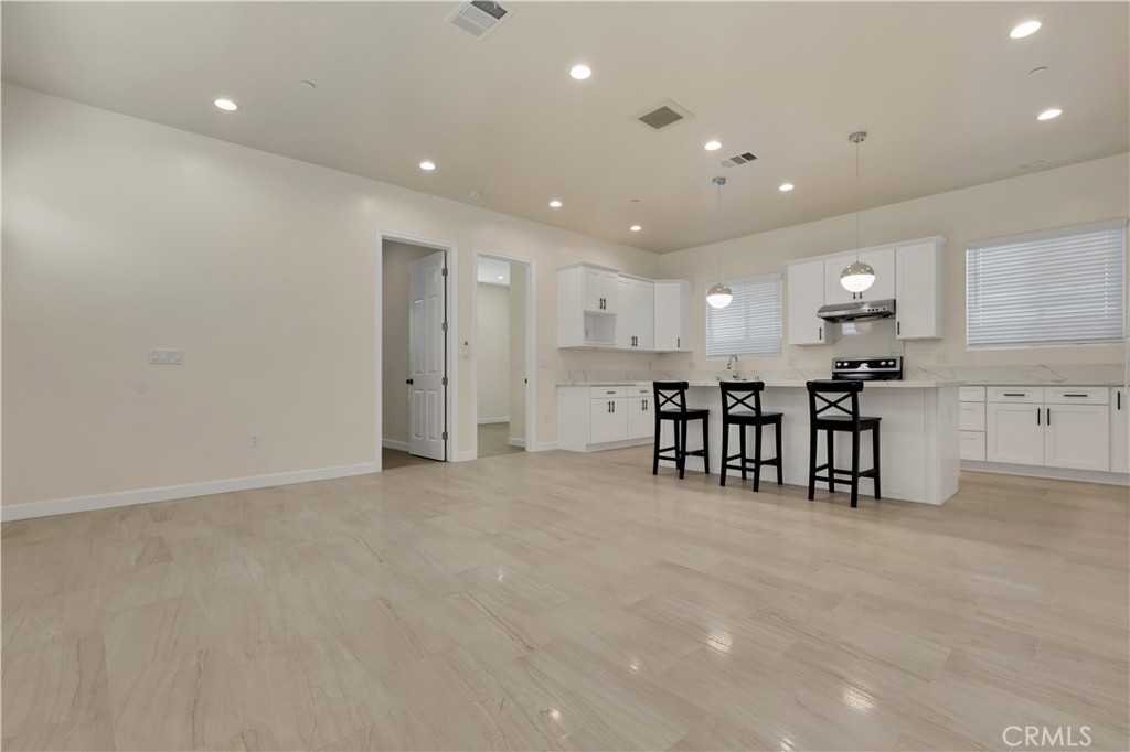 1823 W Palm