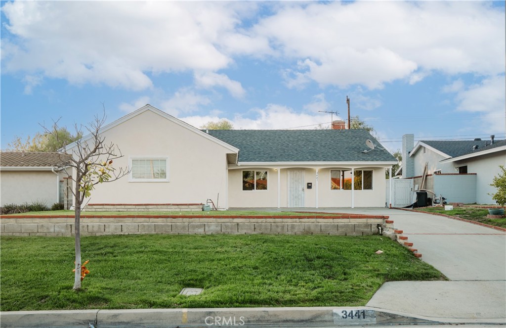 3441 S Gauntlet Drive