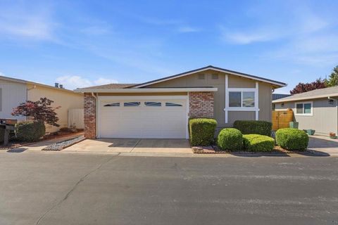 Photo of 247 Harvest Lane, Morgan Hill, CA 95037 (MLS # ML82043435)