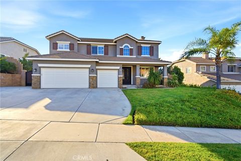 Photo of 940 Via Blairo, Corona, CA 92879 (MLS # IV26067582)