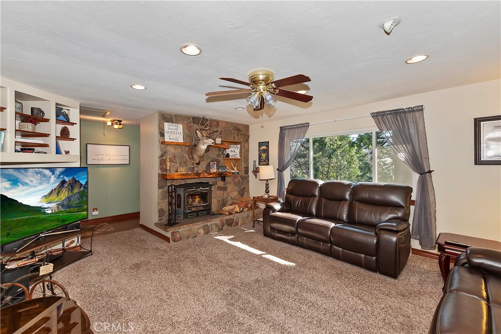 292 Heliotrope Drive