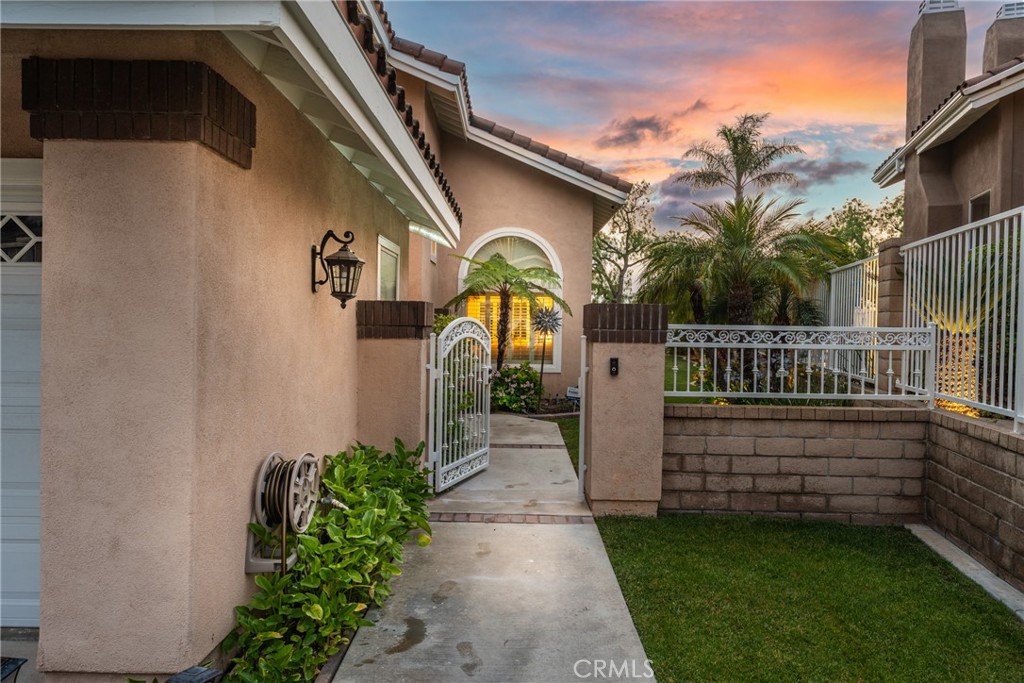 530 S Laureltree Drive