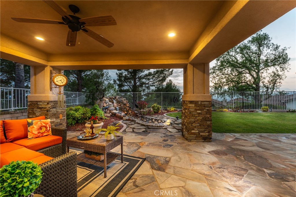 530 s laureltree drive
