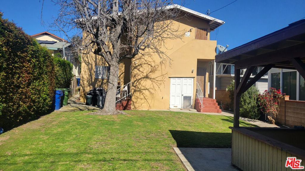 3530 W 27th Street