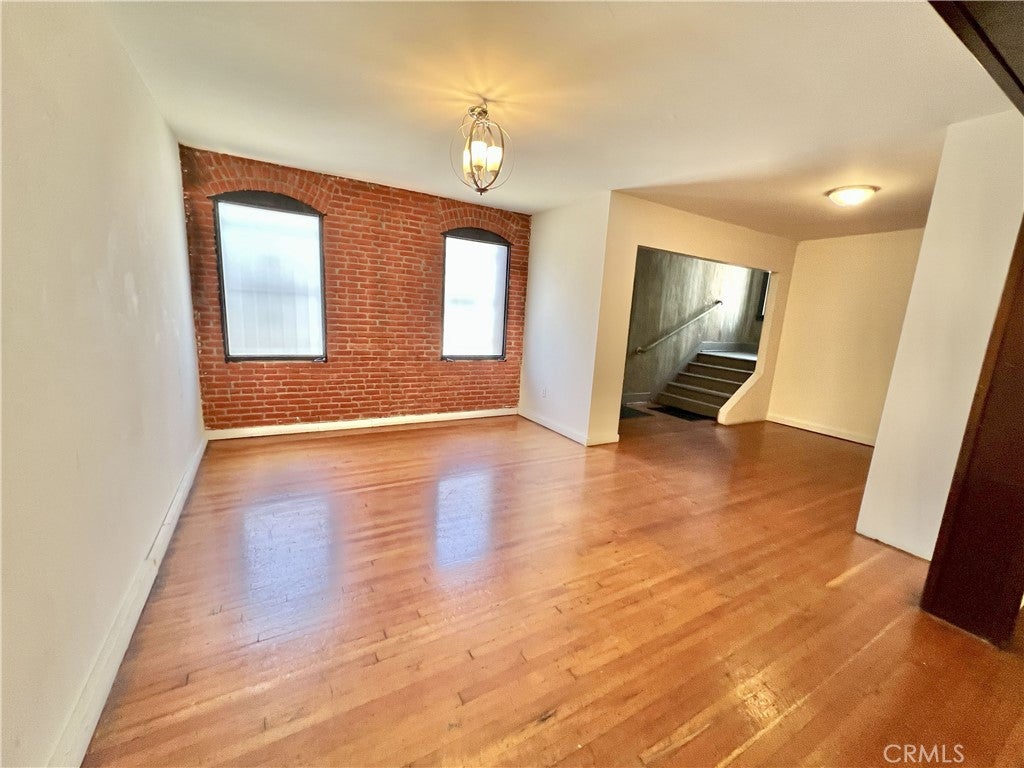 606 E 6th Street