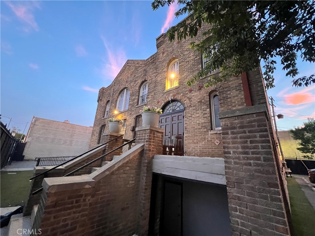 606 E 6th Street, Los Angeles CA 90021