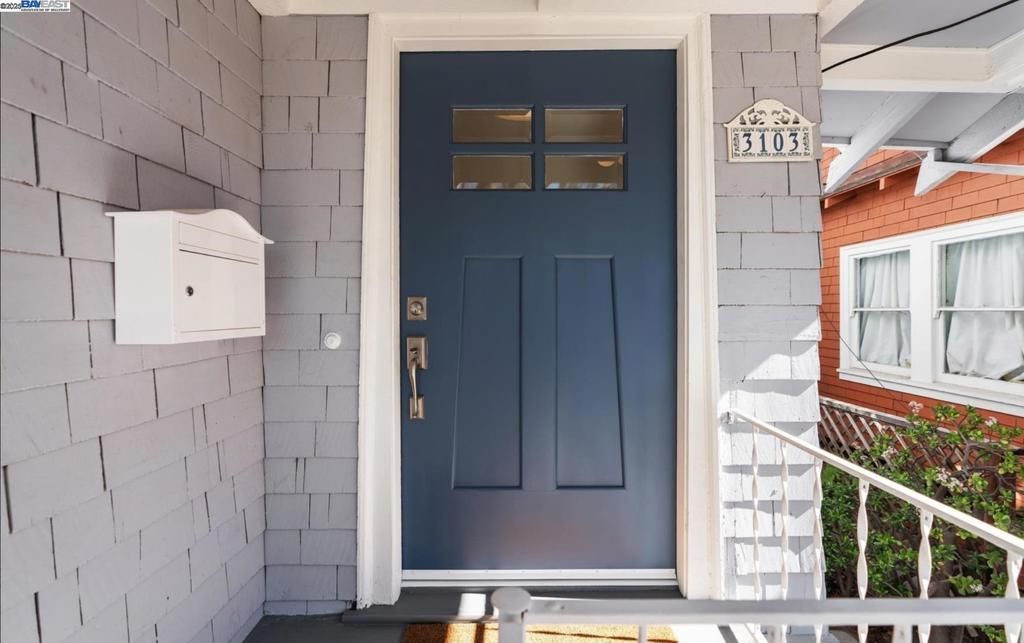 Photo of 3103 Central Ave, Alameda, CA 94501 (MLS # 41115101)