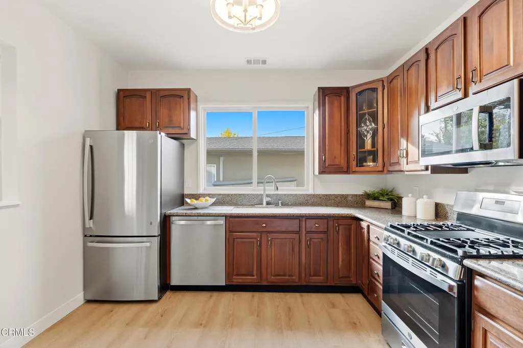 Sierra Madre, California 91024, United States, 4 Bedrooms Bedrooms, ,4 BathroomsBathrooms,Residential,Active,251487