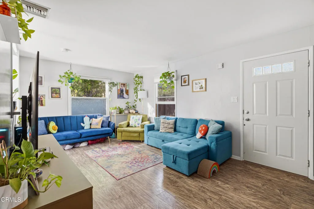 Sierra Madre, California 91024, United States, 4 Bedrooms Bedrooms, ,4 BathroomsBathrooms,Residential,Active,251487