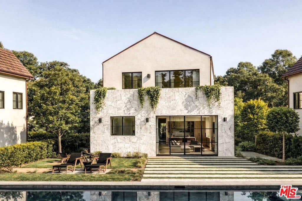 Photo of 3316 Fryman Road, Studio City, CA 91604 (MLS # 26843015)