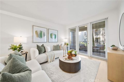 2233 Martin 204 Irvine CA 92612