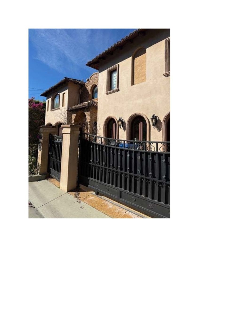 Photo of 1191 N Bundy Dr, Los Angeles, CA 90049 (MLS # OC26036582)