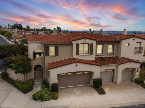 Photo of 5437 Caminito Bayo, La Jolla, CA 92037 (MLS # 260011009SD)