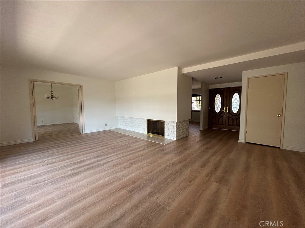 19341 Willowbrook