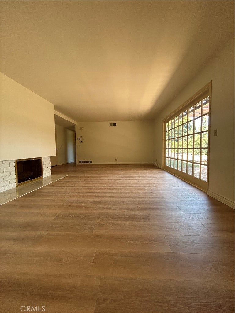 19341 Willowbrook