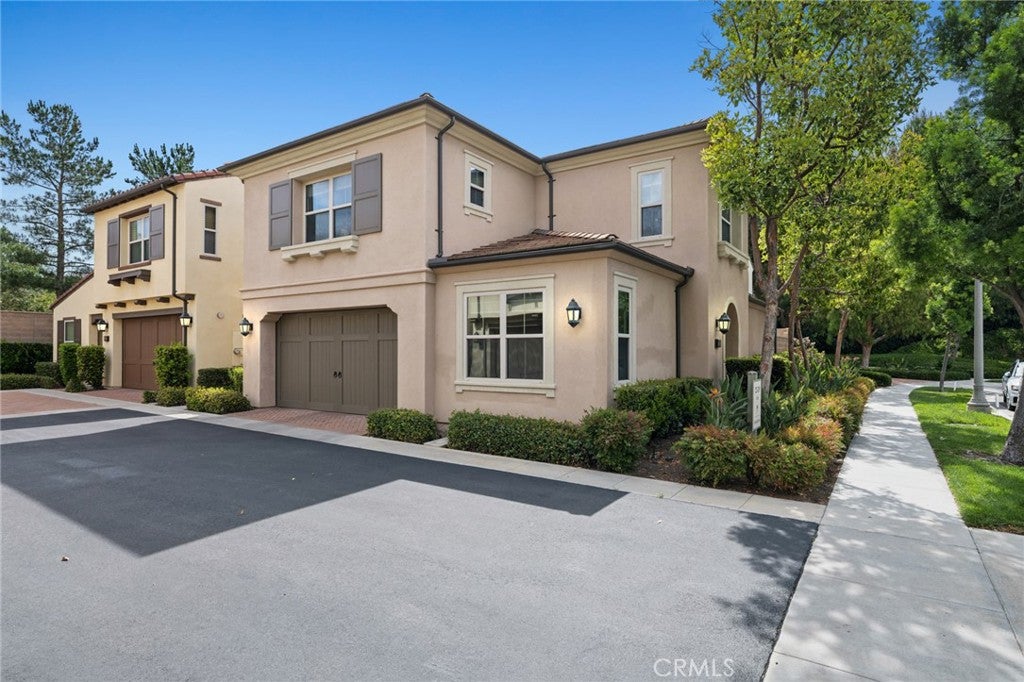 21 Somerton, Irvine CA 92620