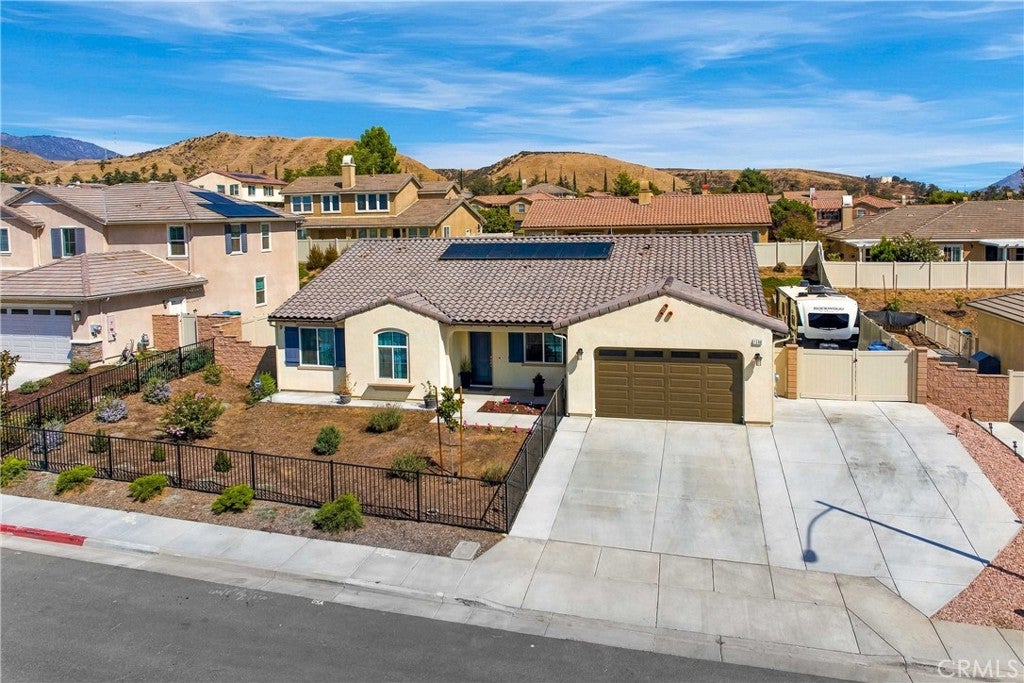 1560 Foothill