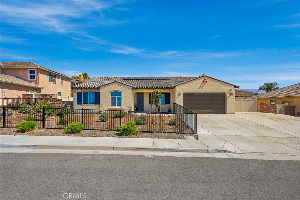1560 Foothill
