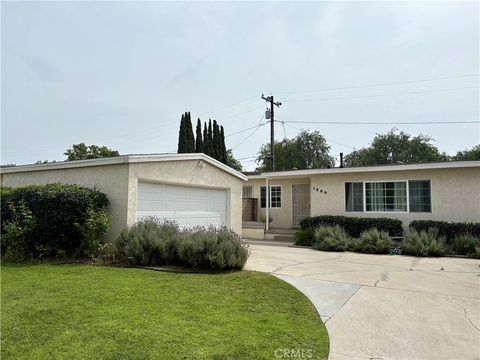 Photo of 1200 W Ash Avenue, Fullerton, CA 92833 (MLS # PW26069017)