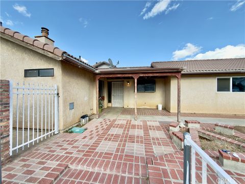 Photo of 3441 San Felipe Court, Palmdale, CA 93550 (MLS # SR26081165)