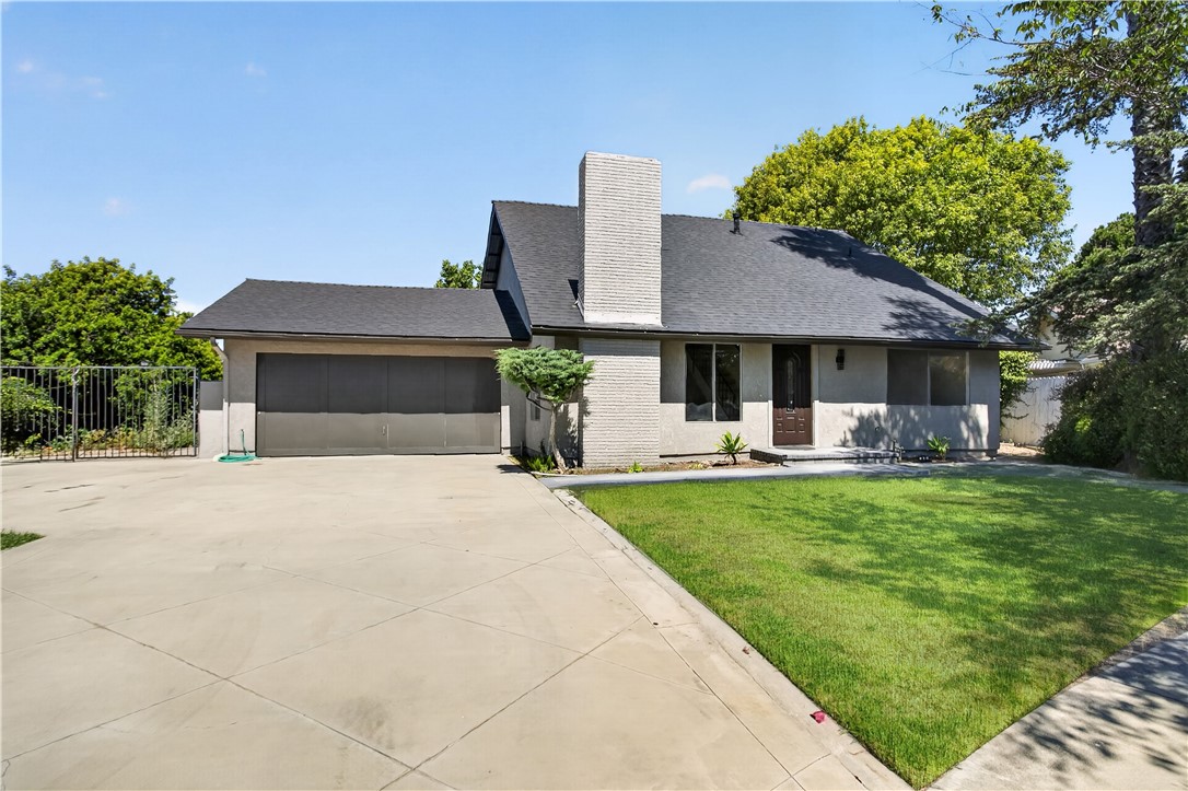 284 N Renee