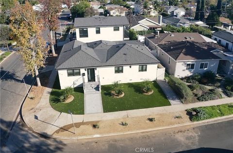 Photo of 5972 5974 Jamieson Avenue, Encino, CA 91316 (MLS # SR26017233)