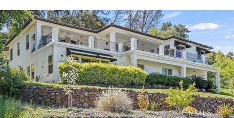 Photo of 3217 Shallow Springs Ter, Chico, CA 95928 (MLS # SN25249321) Photo of 3217 Shallow Springs Ter, Chico, CA 95928 (MLS # SN25249321)