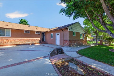 Photo of 15711 Hiawatha ST, Granada Hills, CA 91344 (MLS # GD26199442)