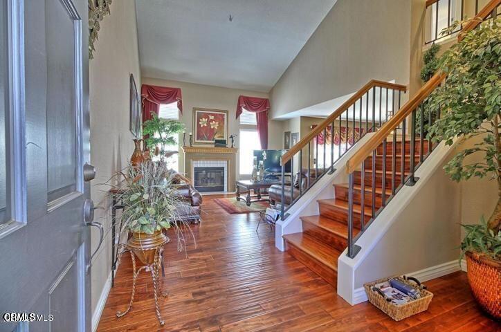 Looking for a ROOMMATE, approximately 147 sqft, $950 per month...Beautiful GATED community, FURNISHED 1 Room For Rent, shared bathroom...NEWER upgraded wood like flooring, CHARMING high ceilings, WALLS of WINDOWS, clean and quiet. Owner pays for water, trash, gas, electricity, WIFI...FREE driveway parking; shared washer/dryer/refrigerator...Minutes away from 101 freeway and near many shopping centers. Owner requests: tenant with minimal cooking, No pet, No smoking. Deposit $950. Will check credit, employment, and rental history. Available: Oct. 11.
