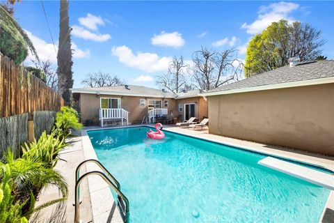 Tiny photo for 22677 Criswell, West Hills, CA 91307 (MLS # SR26047407)