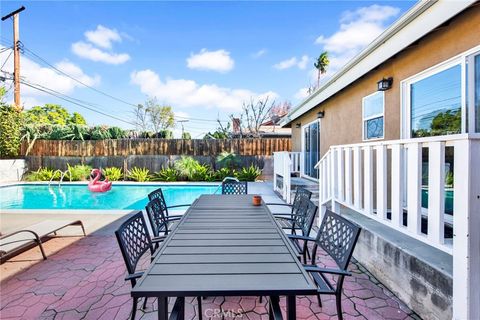 Tiny photo for 22677 Criswell, West Hills, CA 91307 (MLS # SR26047407)