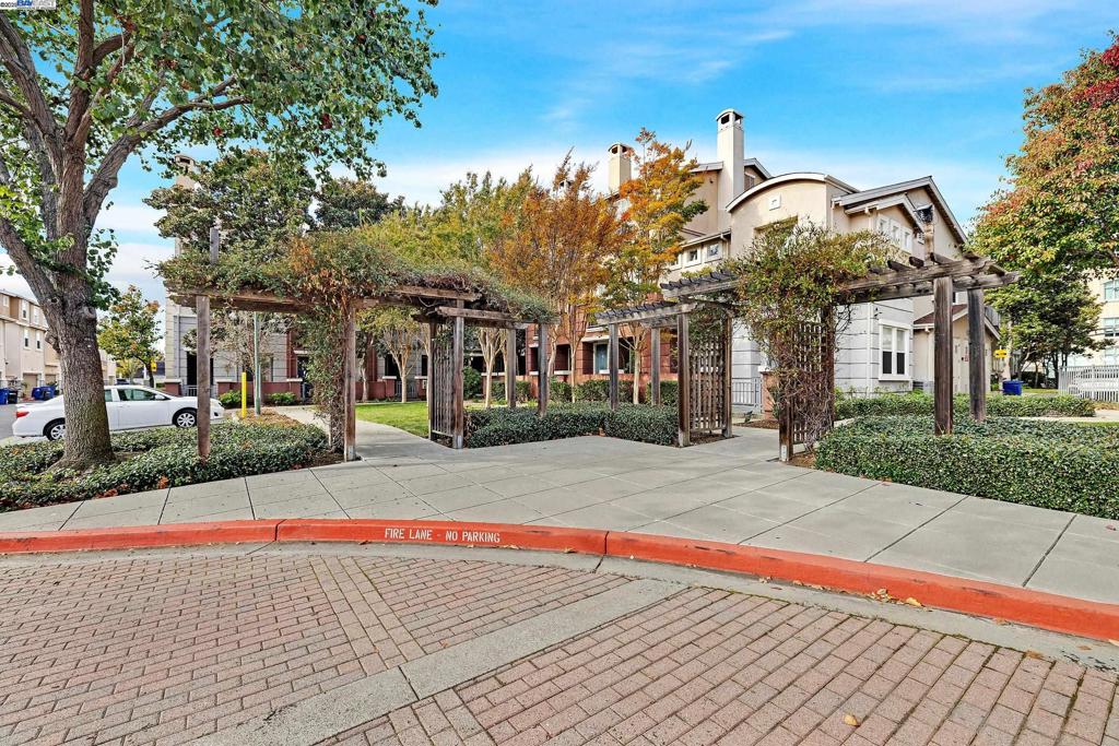 DOWNTOWN HAYWARD - Residential