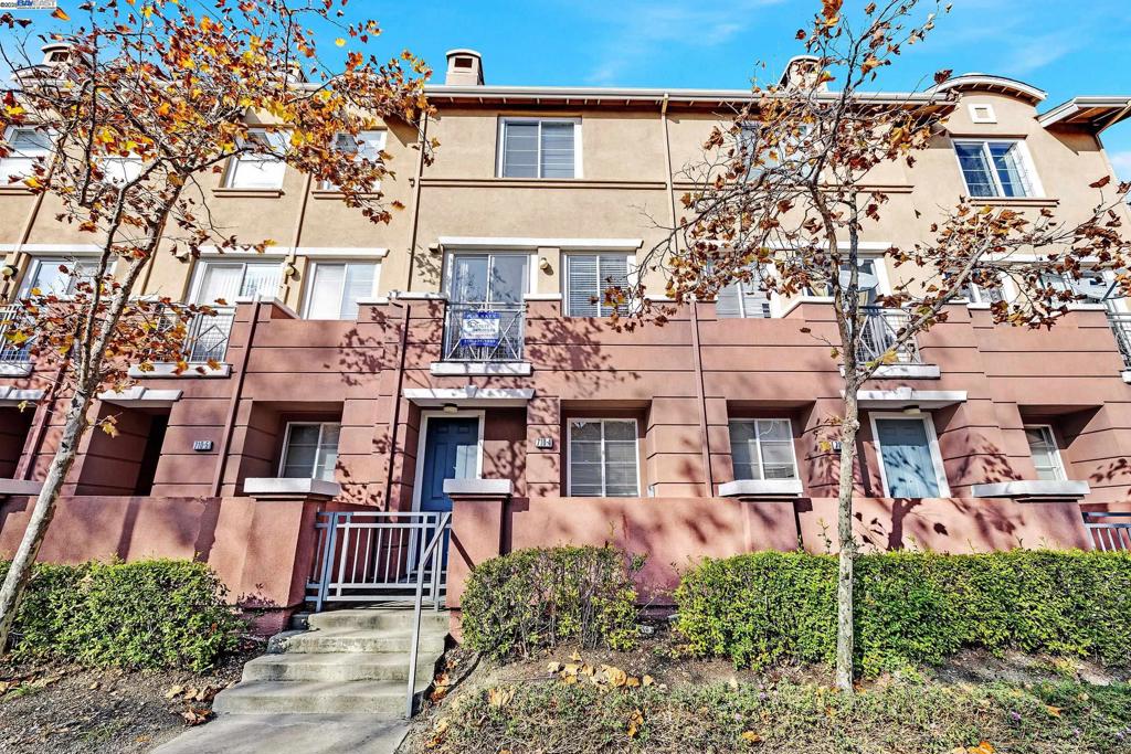 DOWNTOWN HAYWARD - Residential