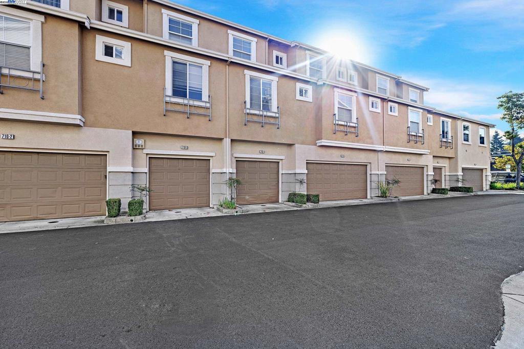 DOWNTOWN HAYWARD - Residential