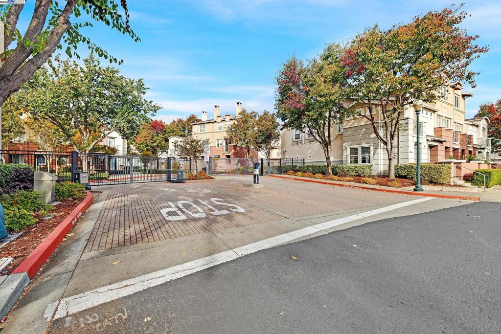 DOWNTOWN HAYWARD - Residential