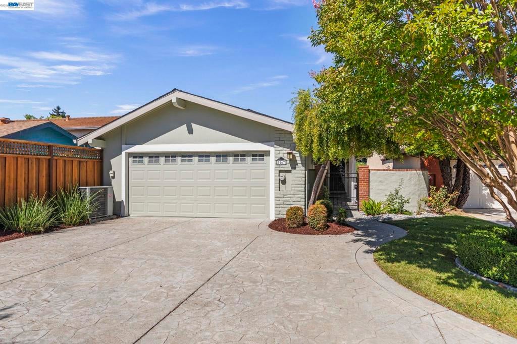 5167 Ipswich Ct