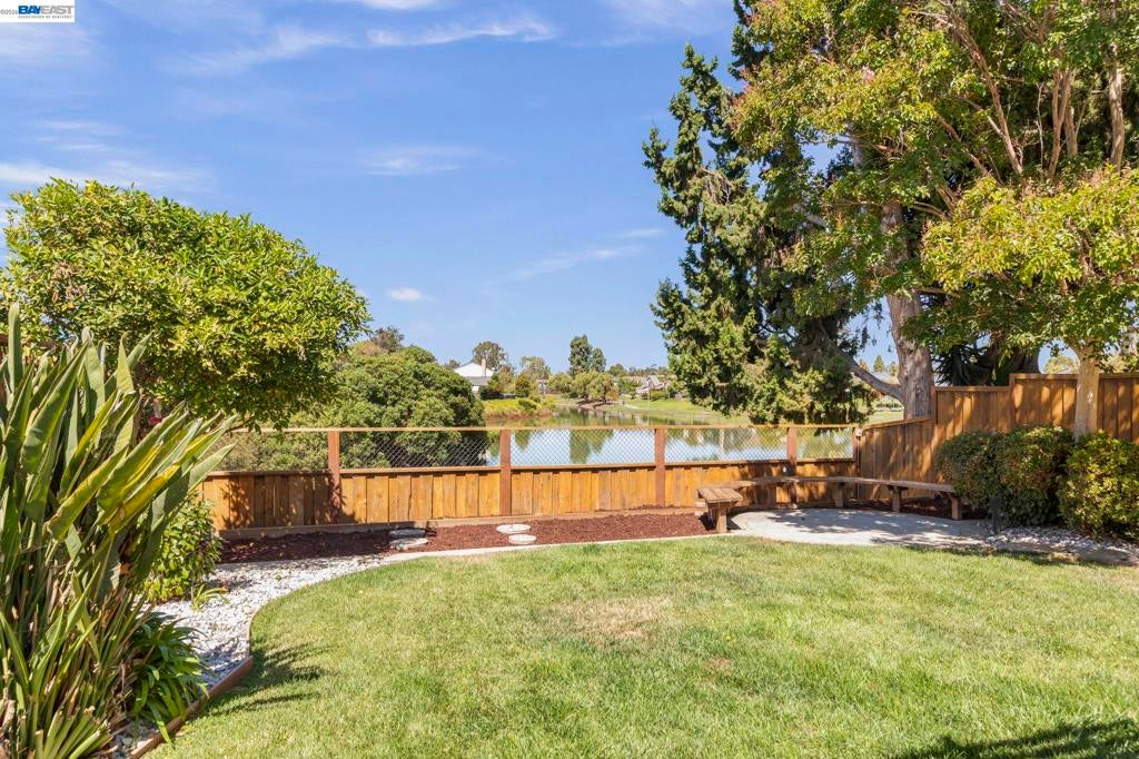 5167 Ipswich Ct