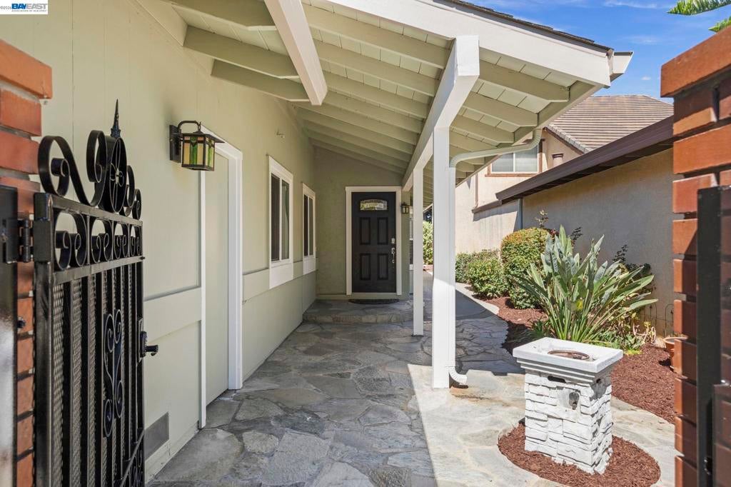 5167 Ipswich Ct