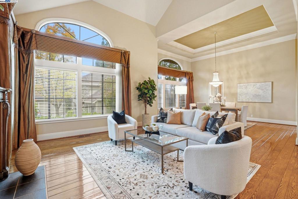 BLACKHAWK C. C. - Residential