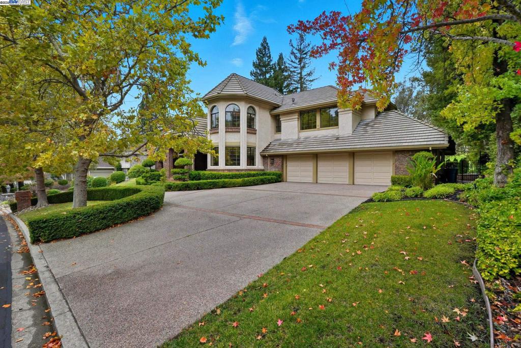 BLACKHAWK C. C. - Residential