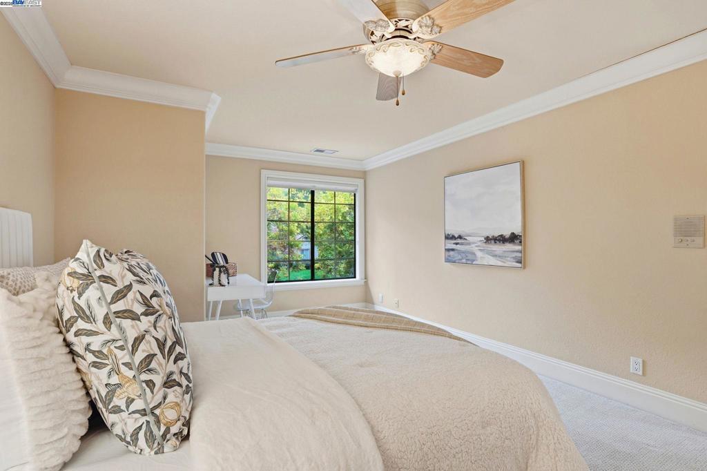 BLACKHAWK C. C. - Residential